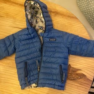 Boys Patagonia reversible hooded jacket